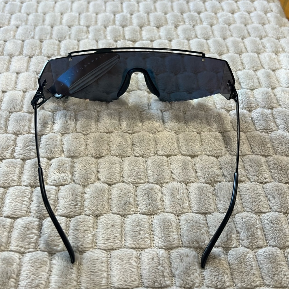 Quay Australia TRANSCEND Sunglasses - Picture 7 of 11